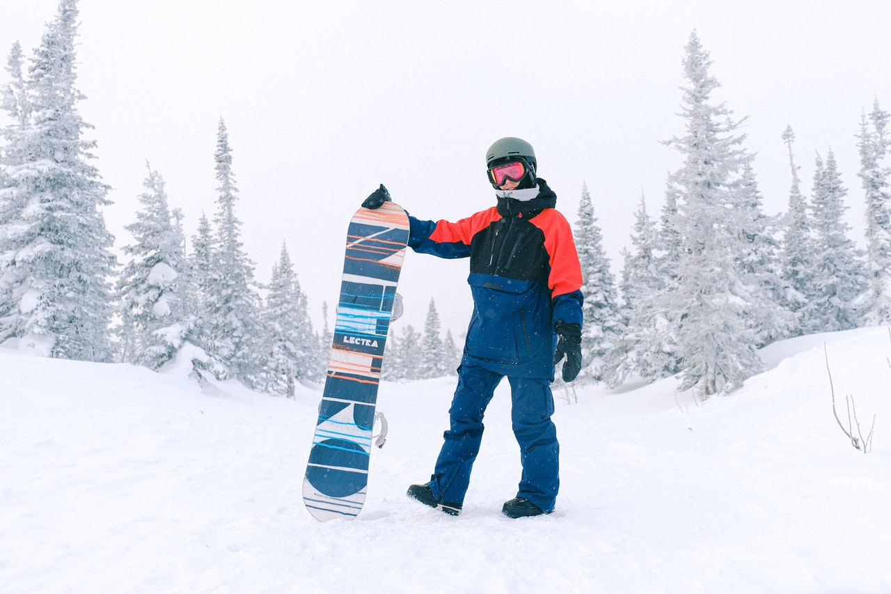 frases snowboard rider Happiness Is First Tracks In Fresh Snow: Snowboarding Journal / Quotes / The Ultimate Gift For Snowboarders / 120 Pages 6X9: Journals, Wild: 9781070522852 Books Quotes From Snow Boarders. QuotesGram